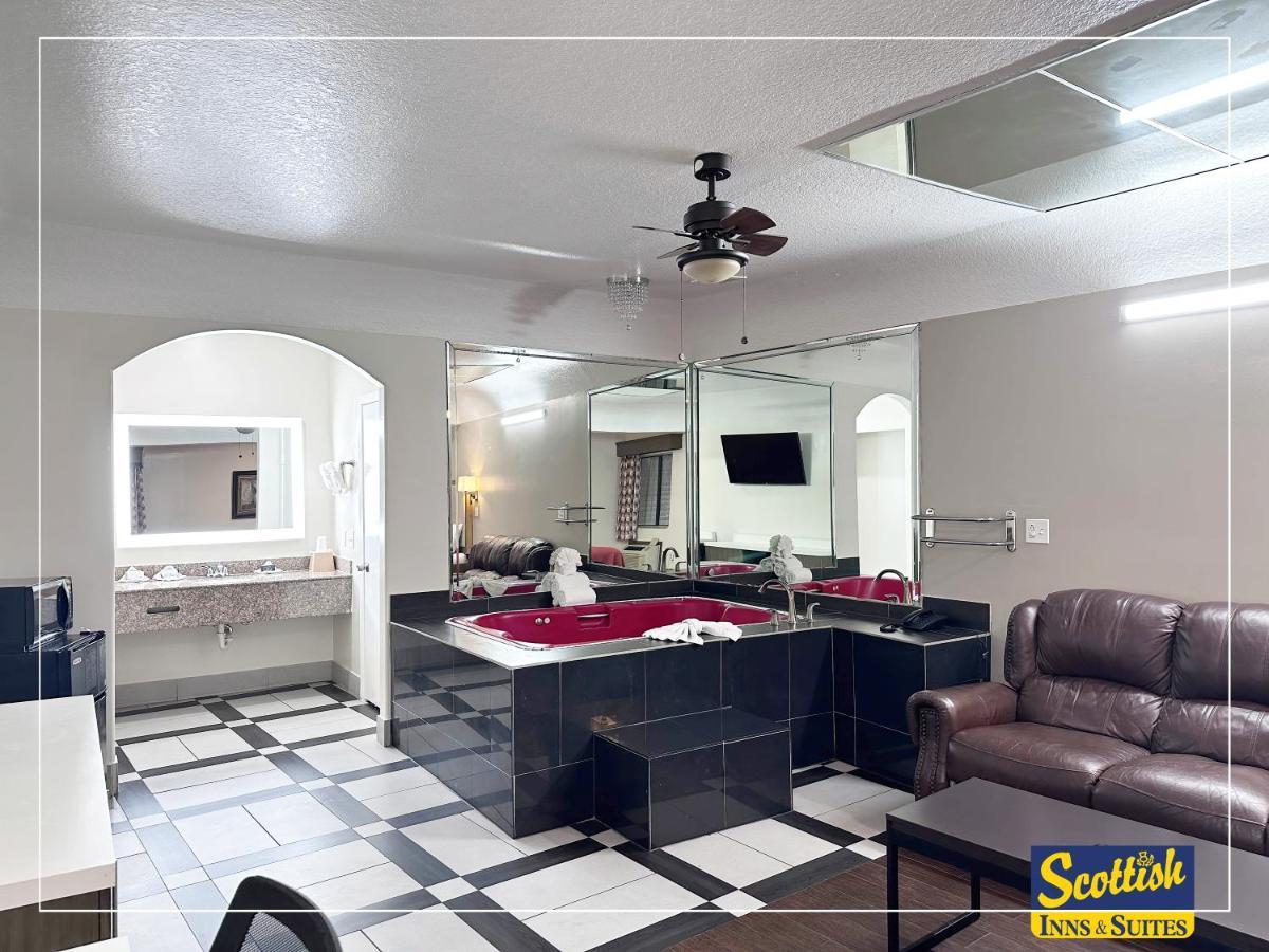 Scottish Inn & Suites Sam Houston Parkway Kültér fotó