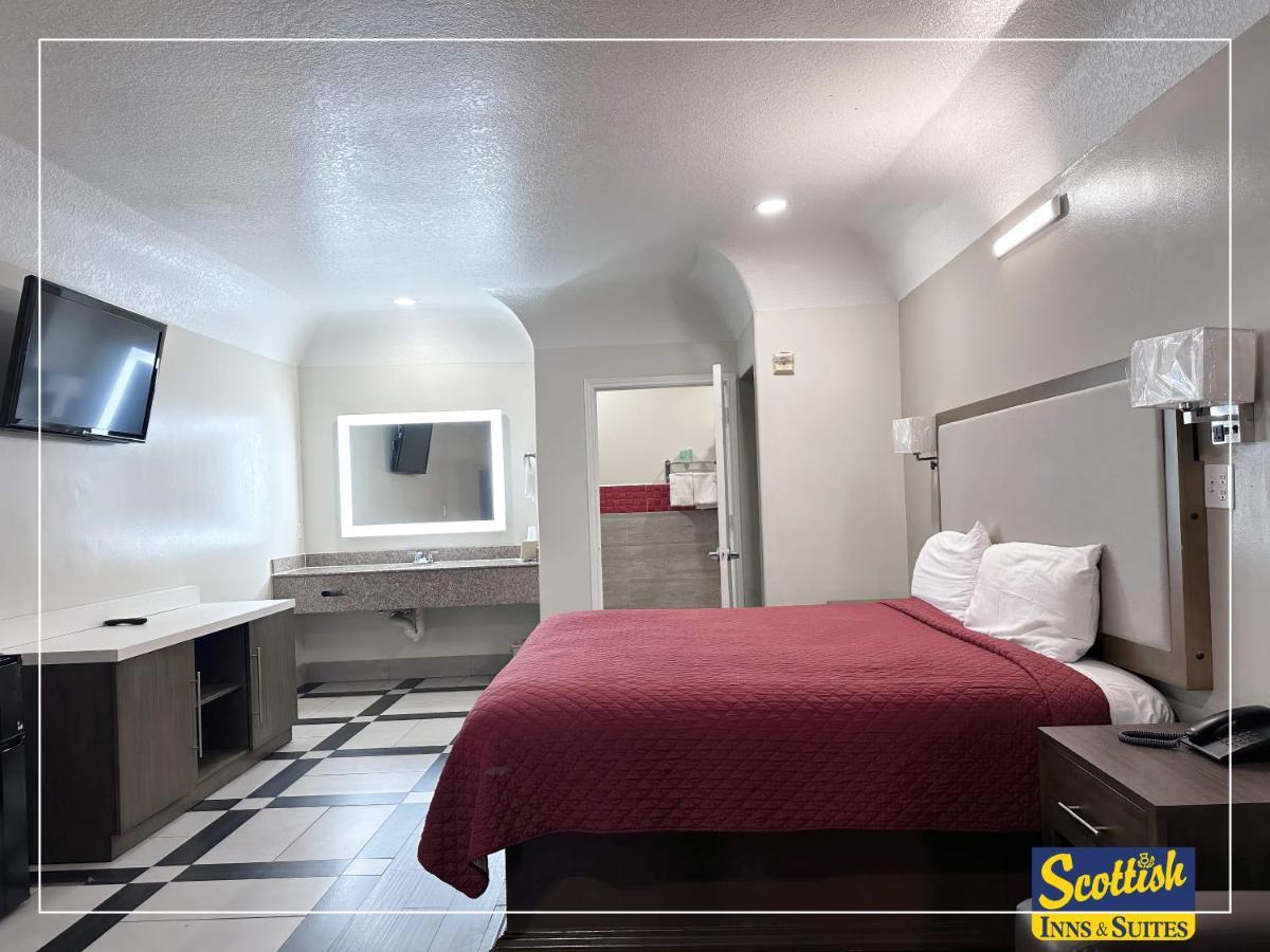 Scottish Inn & Suites Sam Houston Parkway Kültér fotó