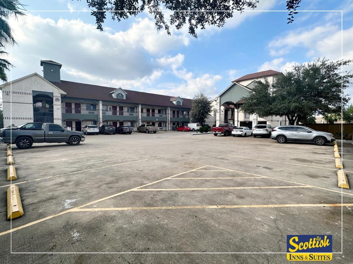 Scottish Inn & Suites Sam Houston Parkway Kültér fotó