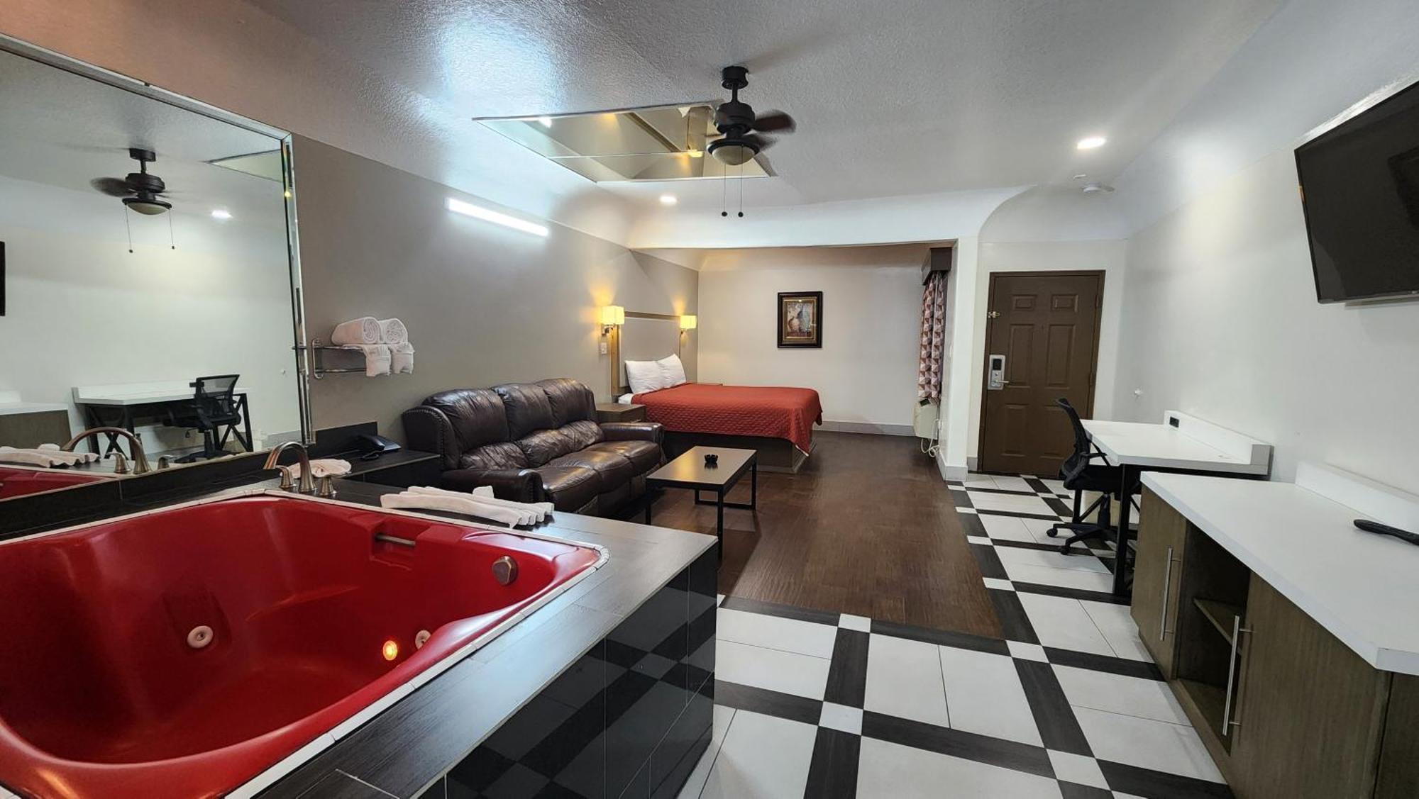 Scottish Inn & Suites Sam Houston Parkway Kültér fotó