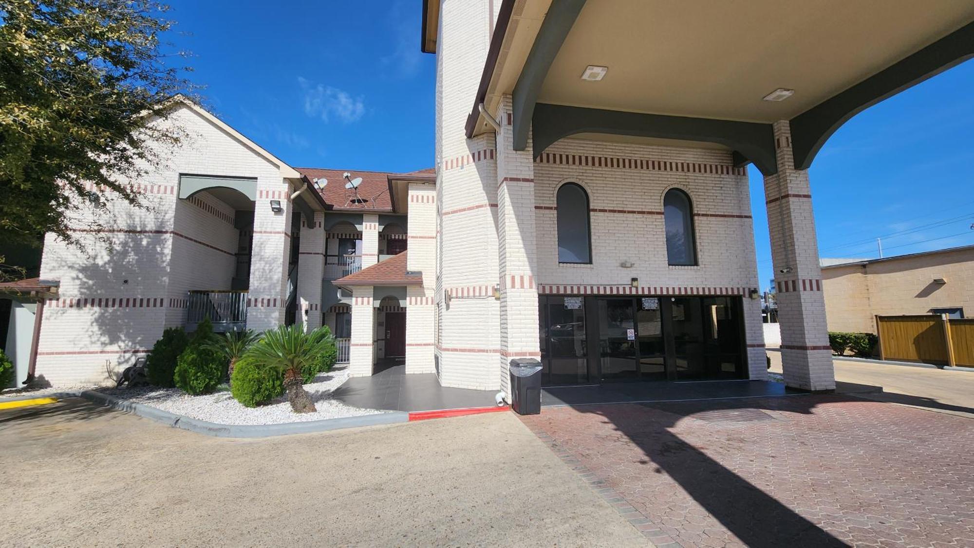 Scottish Inn & Suites Sam Houston Parkway Kültér fotó